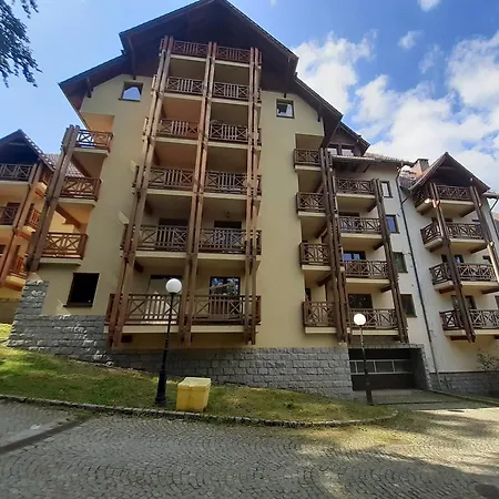 Szklar-ski Apartment *